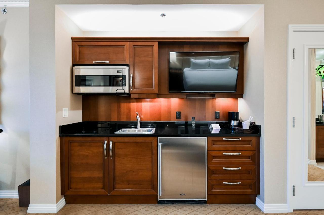 Penthouse Suite With Strip View At The Signature At Mgm Grand 라스베이거스 외부 사진