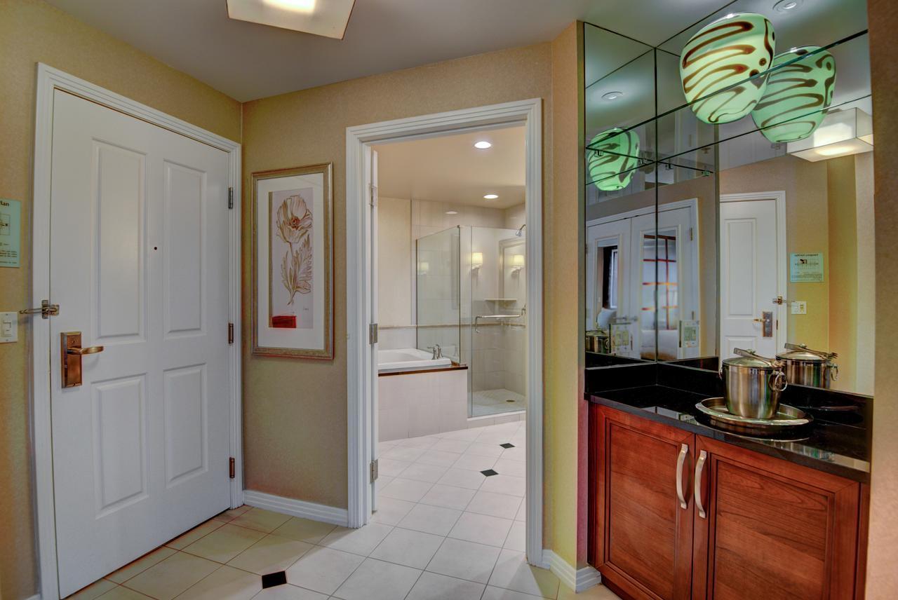 Penthouse Suite With Strip View At The Signature At Mgm Grand 라스베이거스 외부 사진